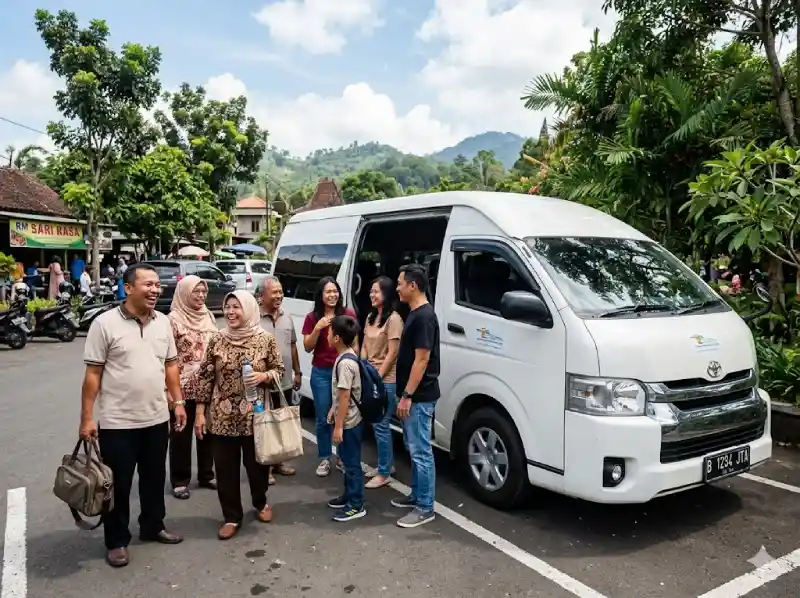 Toyota Hiace adalah